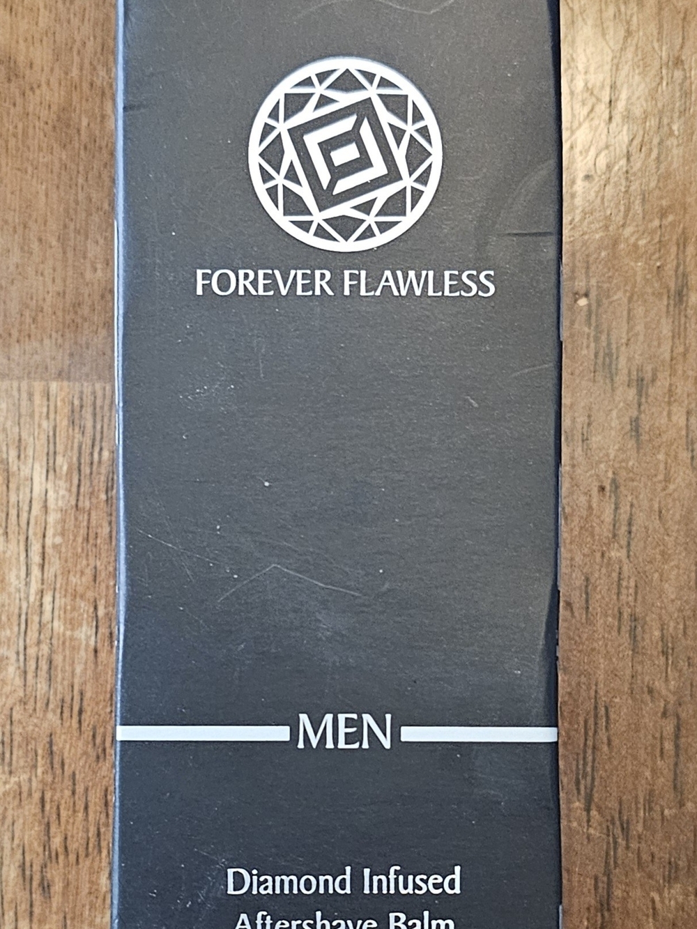 Forever Flawless Men Diamond-Infused Aftershave Balm - Black